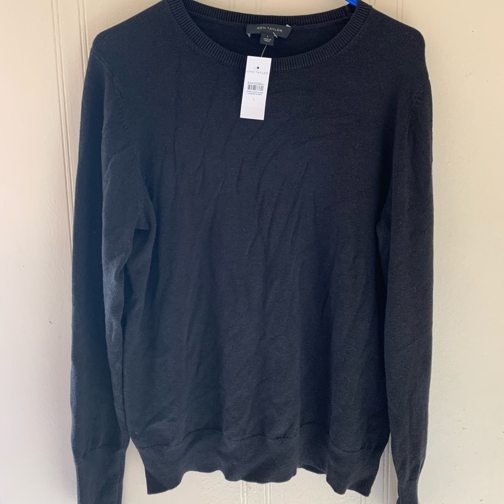 Women long sleeves, Ann Taylor, black, Large, NEW, super cute and warm